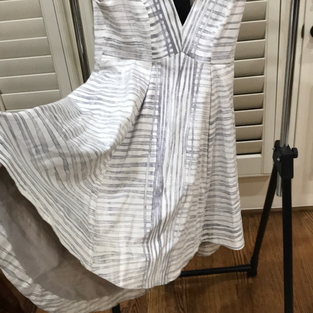 Halston Heritage Dress Size 6 - Picture 3 of 6